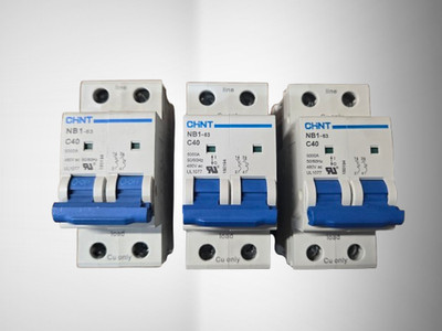 [LOT OF 3] Chint NB1-63 C40 Circuit Breaker  FAST FREE SHIPPING c