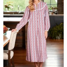 NWOT Lanz of Salzburg Tyrolean Red Blue Hearts Print 50" Flannel Nightgown L