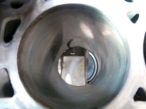 Defective engine block for Jaguar XF X260 3.0 D 306DT AJTDV6 FW9Q-6015-AB - Picture 10 of 13