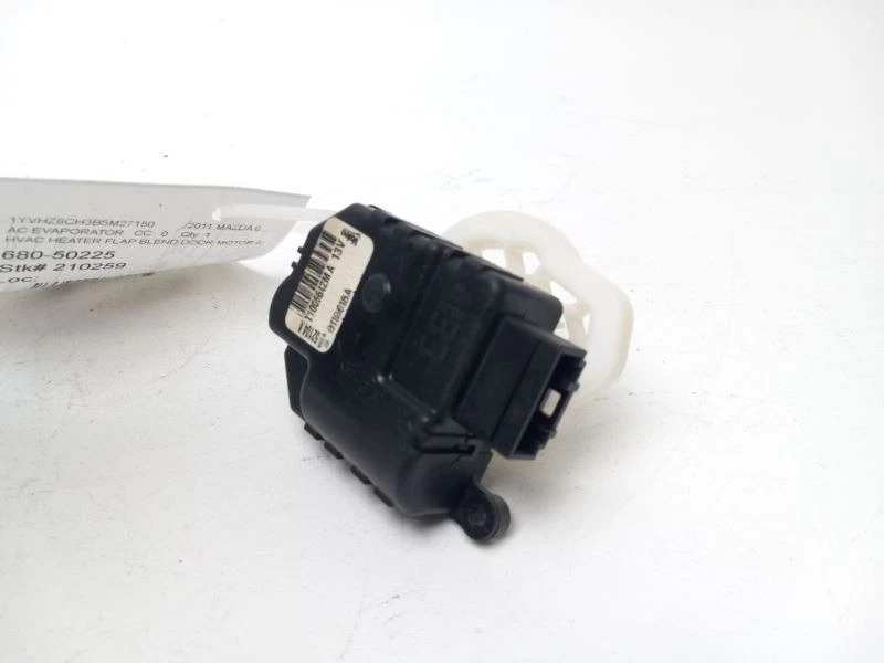 2011 MAZDA6 I HVAC НАГРЕВАТЕЛЬ КЛАПАН СМЕСЬ ДВЕРИ ПРИВОД - Изображение 2 из 4