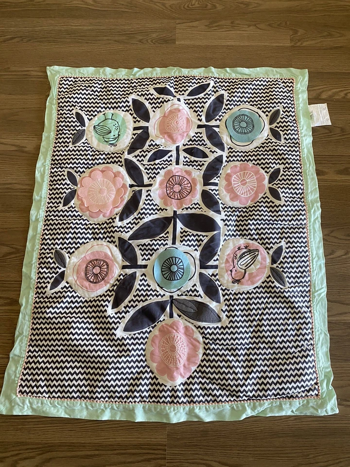 Juego de funda de cama para cuna de bebé Lolli Living falda edredón sábana ajustable Foto 2 de 4