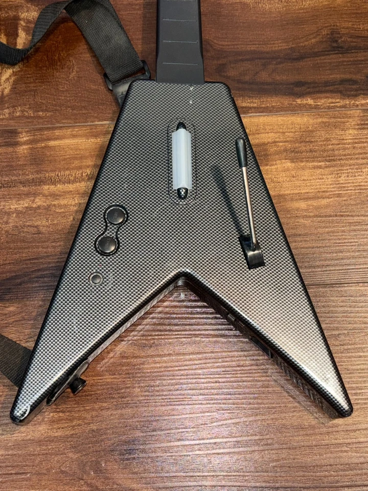 PS2 Guitar Hero SHREDMASTER CARBON-FIBER Wireless DGPN-532 no Cables UNTESTED - Image 3 of 4