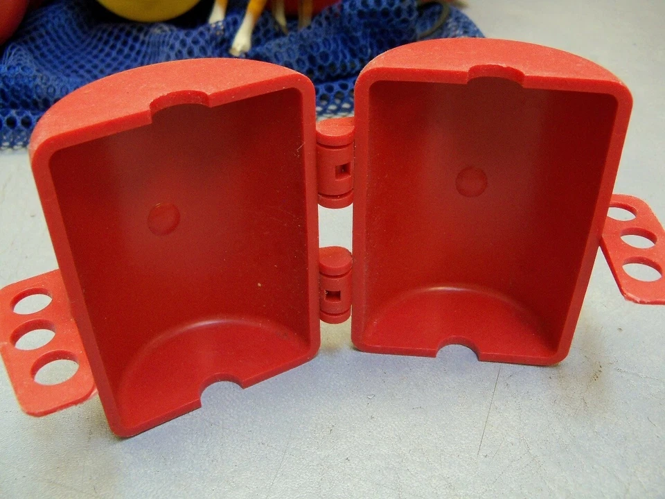 Equipment Lockout Boxes Lot Zing Master lock Plugout Mixed Lot of 4 - Image 3 of 4