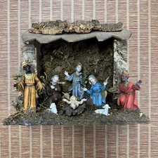 Fontanini Nativity Made In Italy Small 10” Manger Scene
