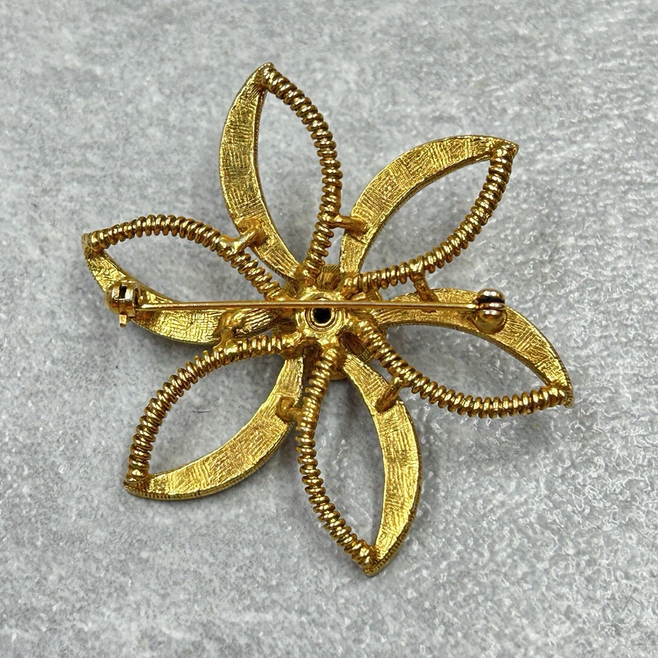 Broche Vintage Flor Verde AB Rivoli Centro Estrás Esmalte Tono Dorado Foto 3 de 4
