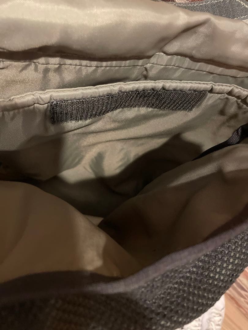 North Face Square Backpack, Clamshell Flap, Padde… - image 7