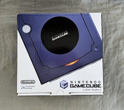 Nintendo Gamecube Pure Console DOL-101 + Free Protective plastic box