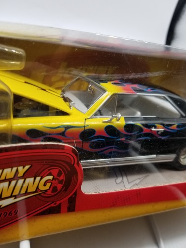 Johnny Lightning 66 Chevy Nova SS Black,yellow W Flames 1/24 Scale 1966 Chevy - Picture 8 of 14