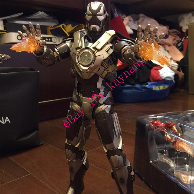 Hot Toys MMS303 Iron Man 2015 Toy Fair Exclusive Tank (Mark XXIV