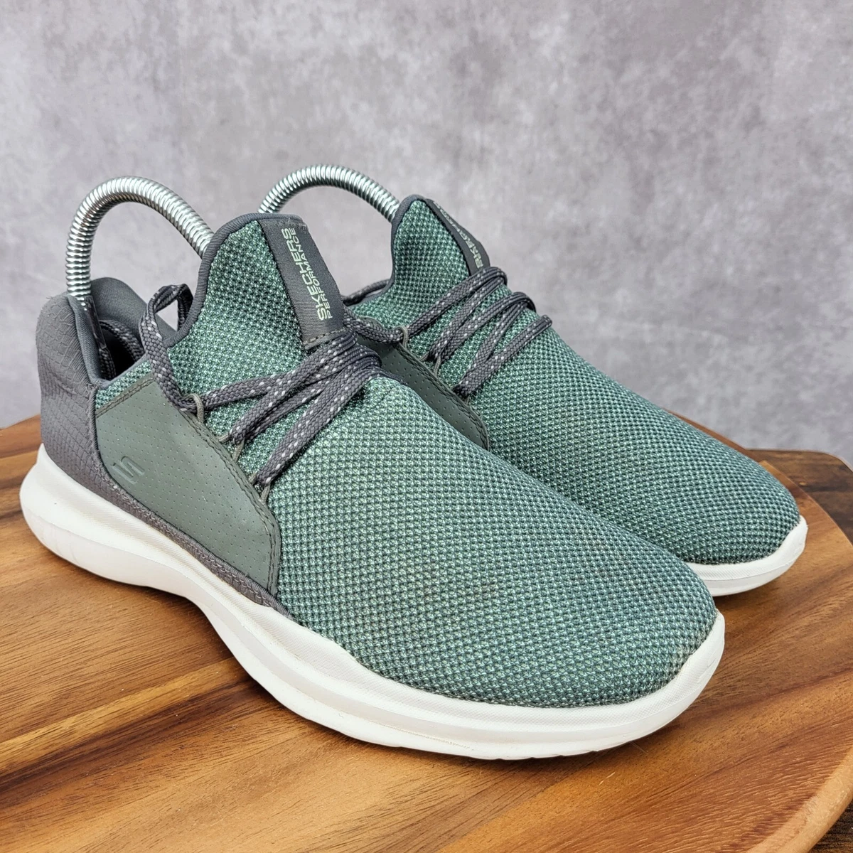 Skechers Go Run Mojo Verve Running Shoes Womens 7 Gray Green Sneakers SN 14813
