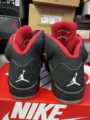 価格変更。Supreme　Air Jordan 5 ブラック/レッド シューズ 価格変更。Supreme Air Jordan 5 ブラック/レッド シューズ Air
