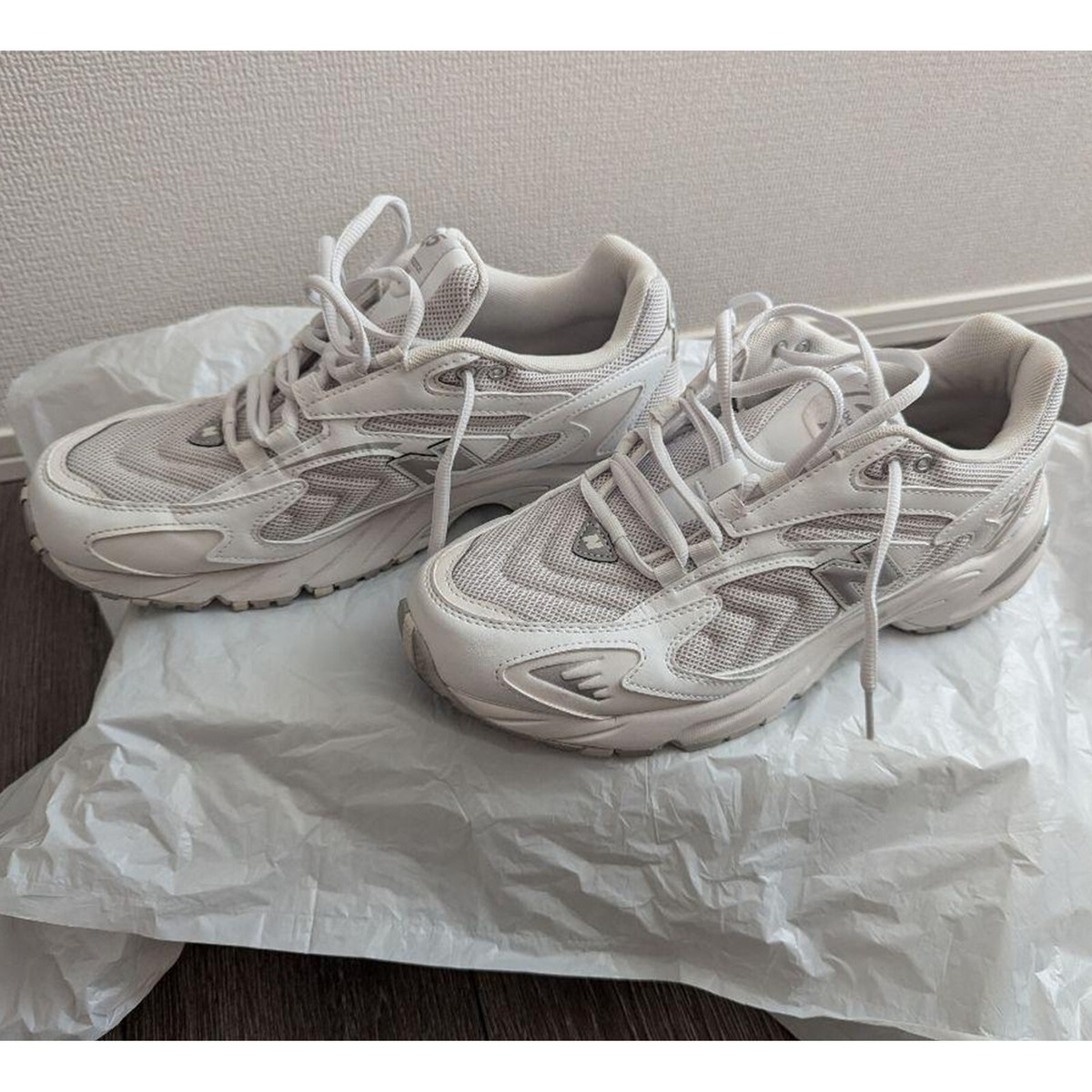 NEW BALANCE 725 UGW ML725UGW OFF WHITE JP28.0 US10 Sneakers