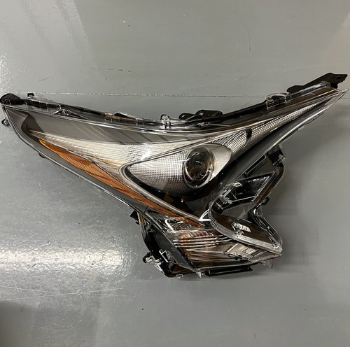 Fits Toyota Prius 2015-2019 Front Headlight Headlamp Right Driver Side Off Side - Picture 3 of 8