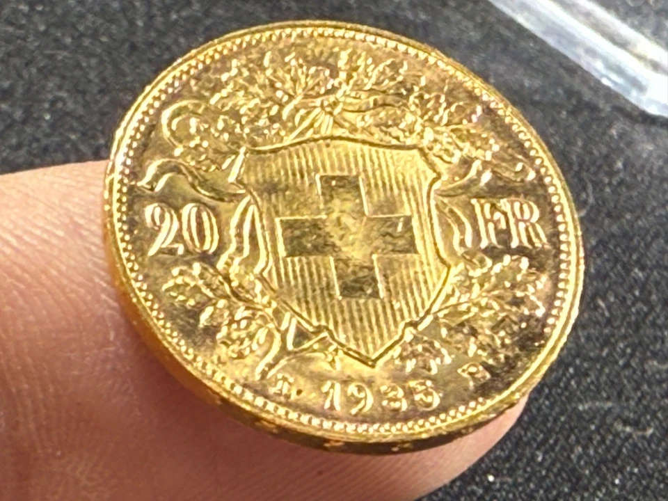 1935 lb oro suizo 20 francos Suiza Helvetia AGW .1867 troy oz. - 6,46 gr. Foto 2 de 4