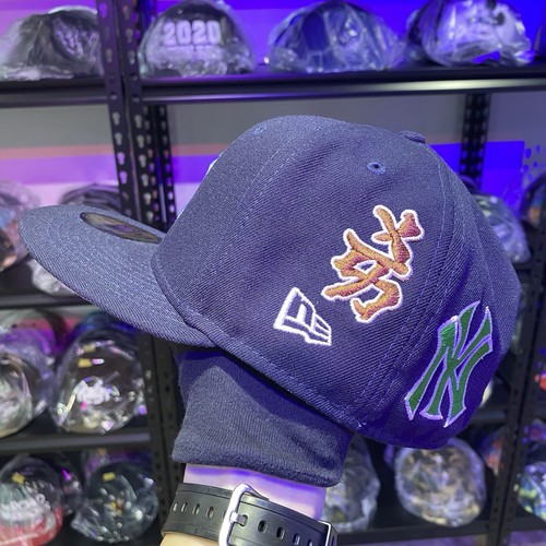 NUEVA ERA SUPREME NY YANKEES KANJI SOMBRERO 7 1/4 AZUL MARINO - Imagen 4 de 9