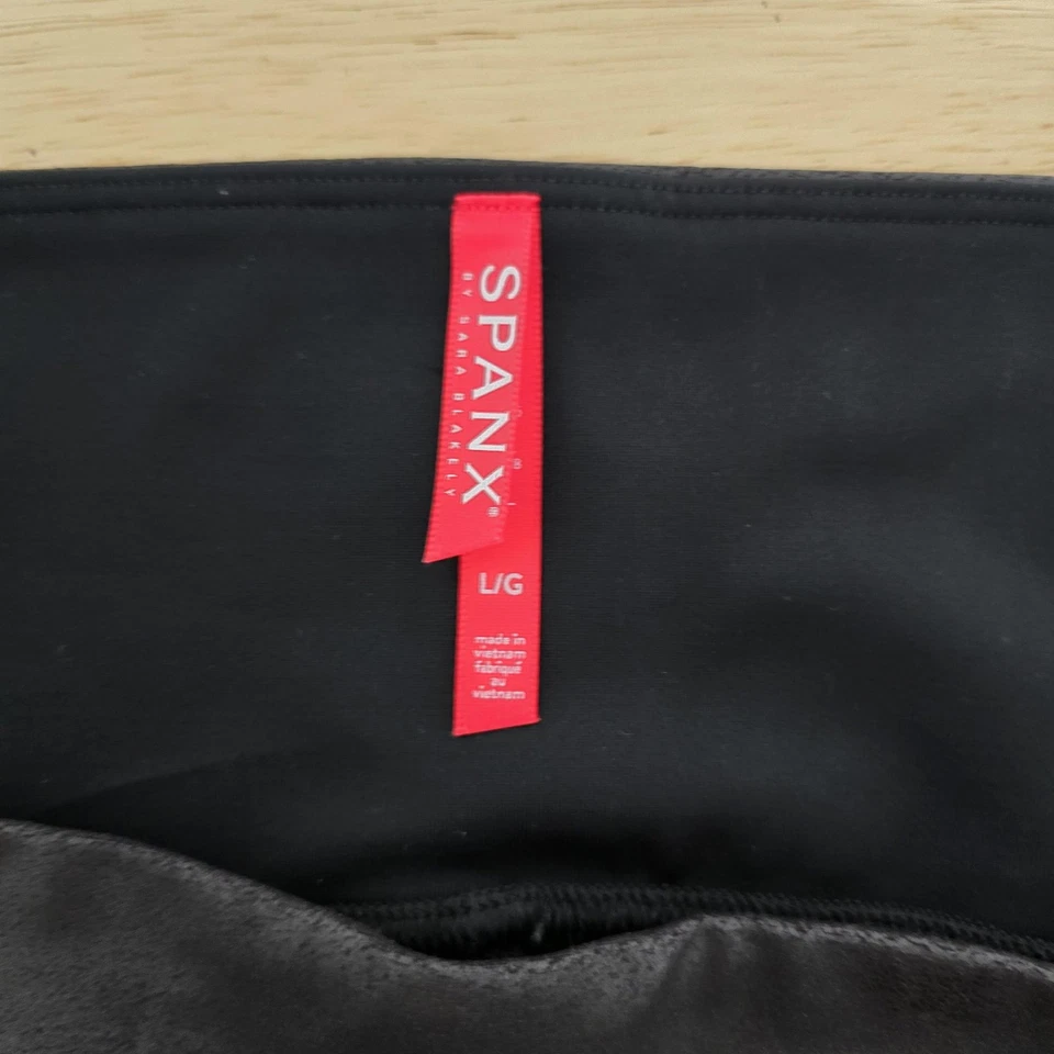 Spanx Pants Womens Large Faux Leather Moto Leggings High Rise Quilted Shaping - Image 3 of 4