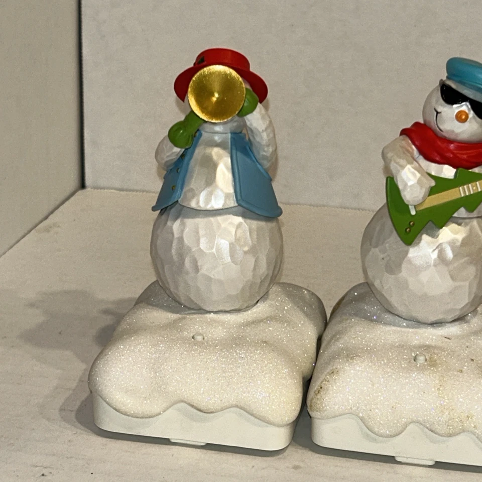 Hallmark Muñeco de Nieve Inalámbrico Jazz Banda Set Probado Piano Saxofón Guitarra Trompeta Foto 2 de 4