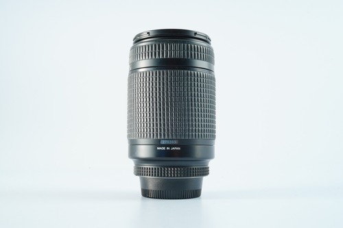 EXCELLENT Nikon AF NIKKOR 70-300mm f/4-5.6 D ED Zoom Lens - Picture 9 of 21