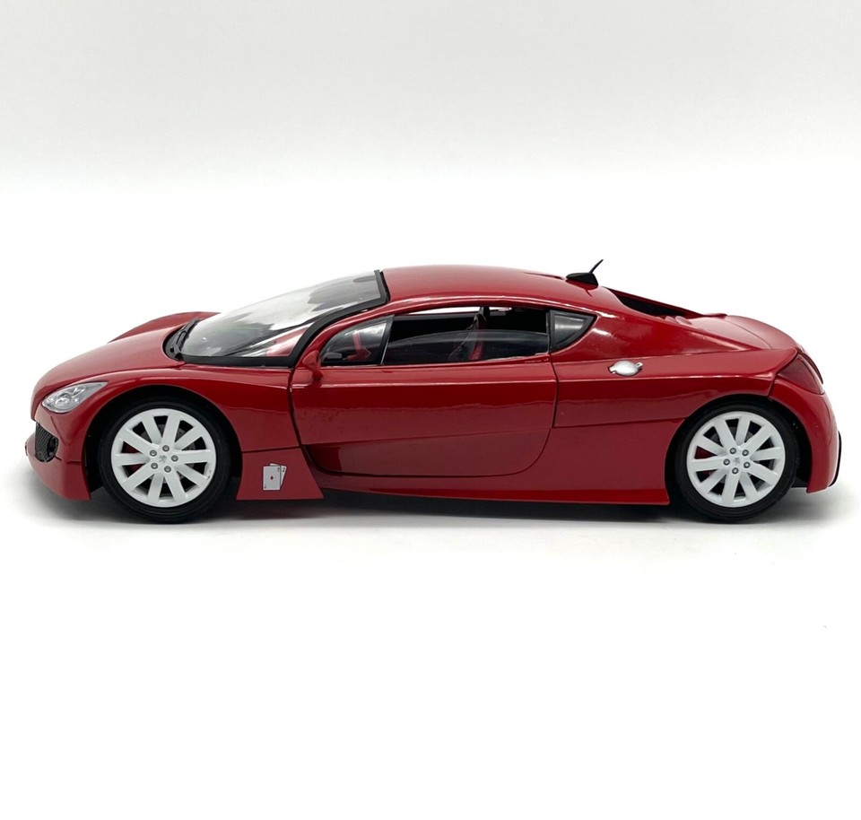 Solido 1/18 Peugeot Concept Car Modèle Réduit Peugeot RC Pique Concept Car Solido 1/18 - Occasion En Boîte La Centrale