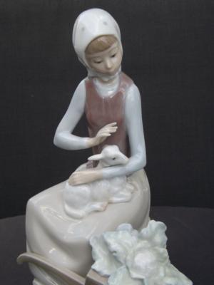 LLADRO人形 Amazon.co.jp: リヤドロ (LLADRO) 人形 無邪気なマーメイド