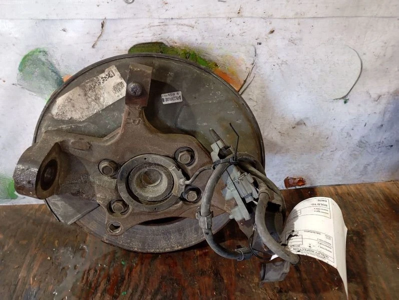 2004-2008 GMC Canyon Front Passenger Right Spindle Knuckle W/o Abs Oem Foto 2 de 4