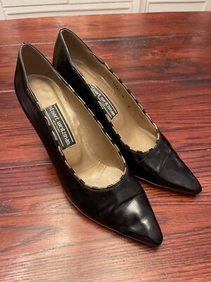 Stuart Weitzman Black Leather Pumps w/ Gold Chain 8 Women s Sz 9 Heels Dressy