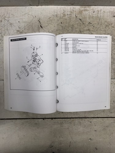 2009 Harley Davidson FLTRSE Parts Catalog Manual Book 99433-09 - Picture 11 of 12