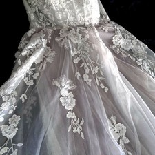 David's Bridal Women's Galina Signature Wedding Dress Size 14 Embroidered