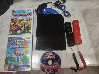 Black Nintendo Wii  Complete Tested Mario Galaxy Mario Party 8 2 Controllers