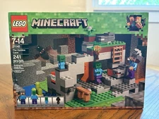 LEGO Minecraft The Zombie Cave (21141), 4 Minifigures - Brand New, Free Shipping