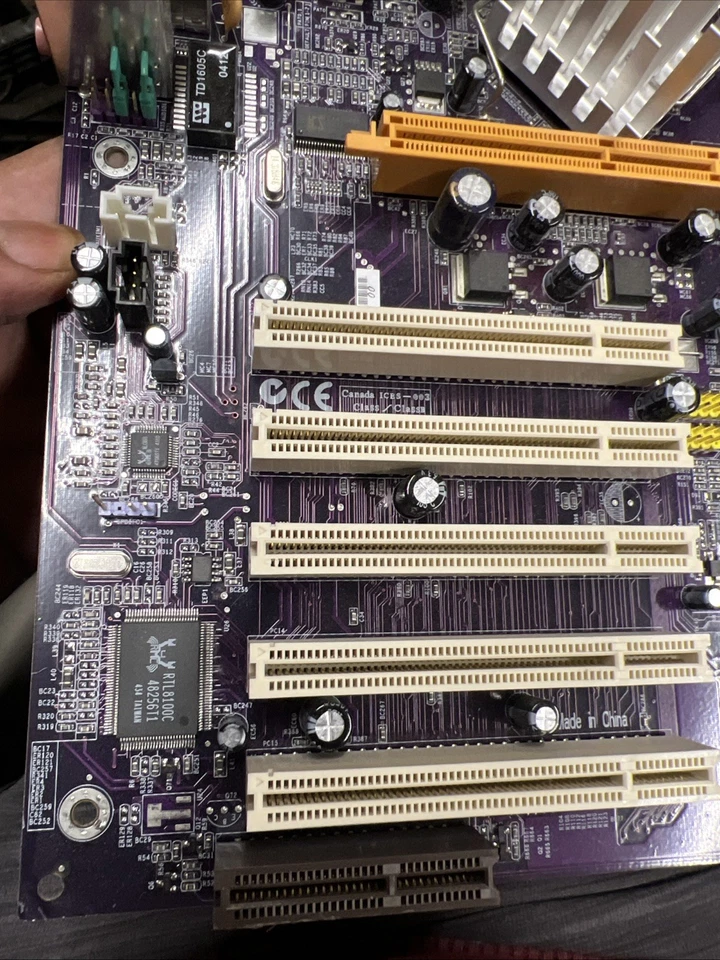 EliteGroup Computer Systems  848P-A , Socket 478 , Intel Motherboard - Image 4 of 4
