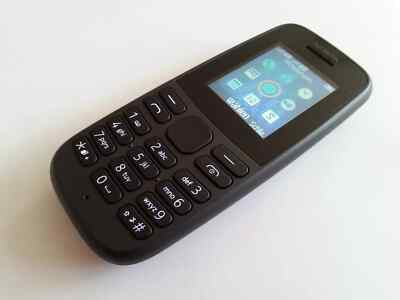 NOKIA 105 4TH EDITION DUAL SIM SCHWARZ NEUW.+OVP+EXTRAS+RECHNUNG+DHL VERSAND