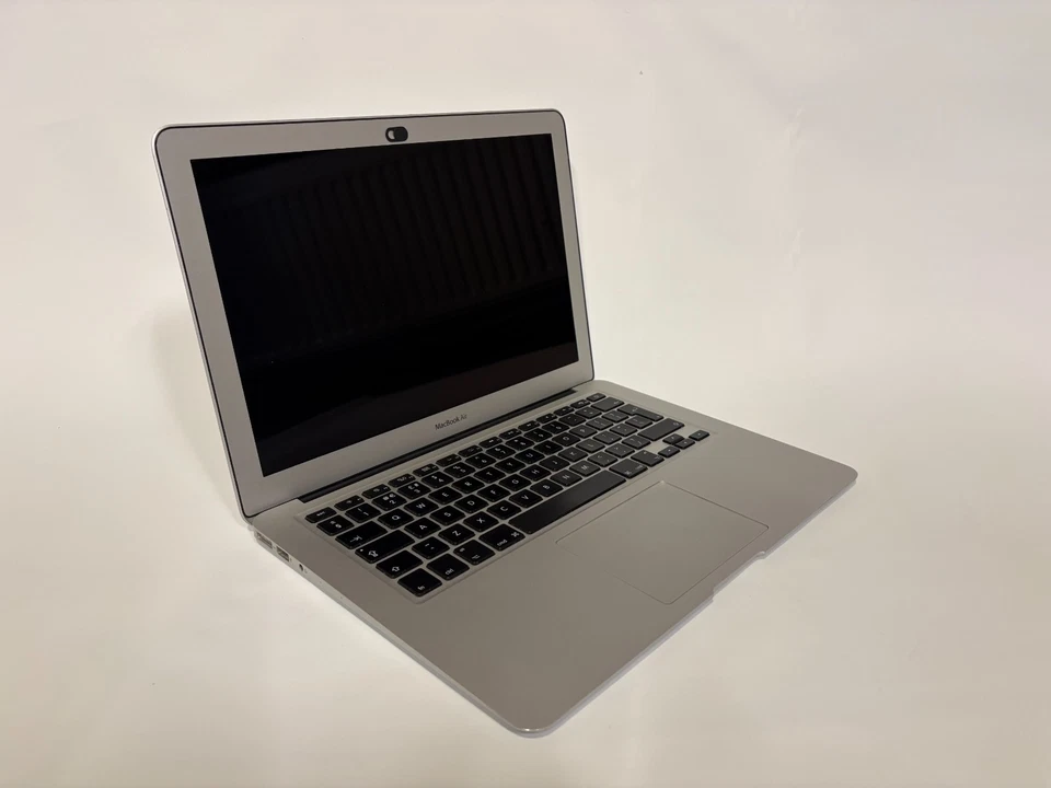 Apple MacBook Air 13" 2014 · i7 · 8GB · 512GB, photo 2 of 5
