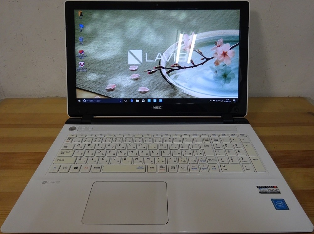 NEC lavie NS150/D celeron 3215U メモリ4GB NEC LAVIE NS150/F 😍 SLIMTYPE 👌 GLOSSY WHITE 🤍 BUILT IN