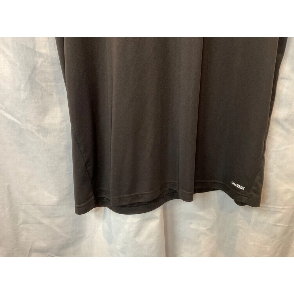 Camisa Kohl's DryTek Negra Manga Corta, Etiquetada 2XXL Alta, Se Ajusta Como 1XL Alto Foto 2 de 4