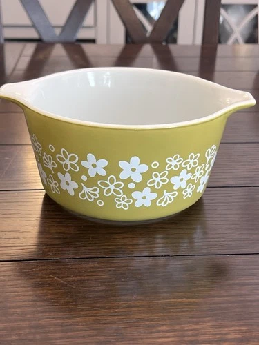 Vintage Pyrex Spring Blossom (Also Known As Crazy Daisy) Casserole Dish. No Lid