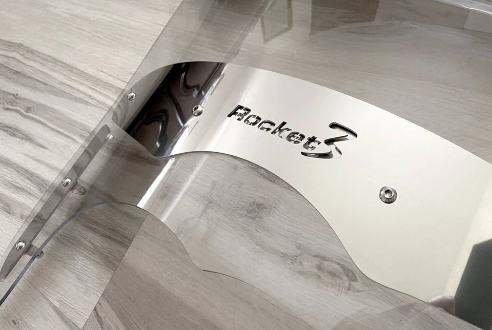 Triumph Rocket III 3 PREMIUM PARABRISAS PARABRISAS Pantalla Policaronato Set Montaje Foto 2 de 4