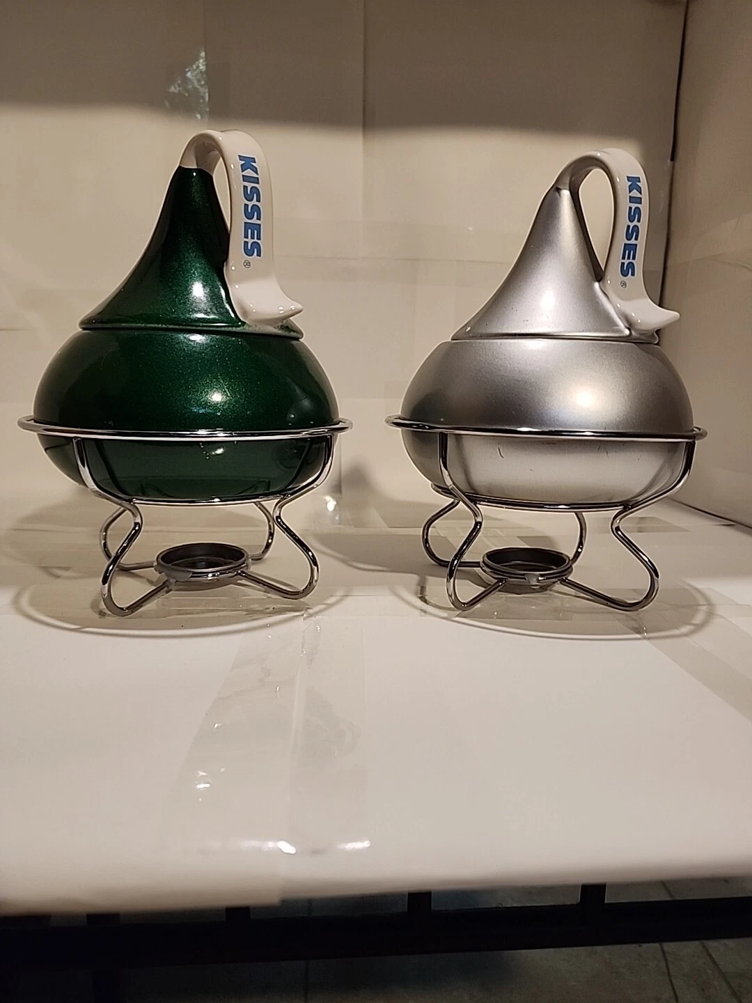 Fondue Set , Chocolate Dessert Silver and Green Manual Stand Hershey's Kisses