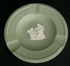 VTG Wedgwood Green Jasperware Angel & Ladies Ashtray Trinket Ring Dish 4.5" SO28
