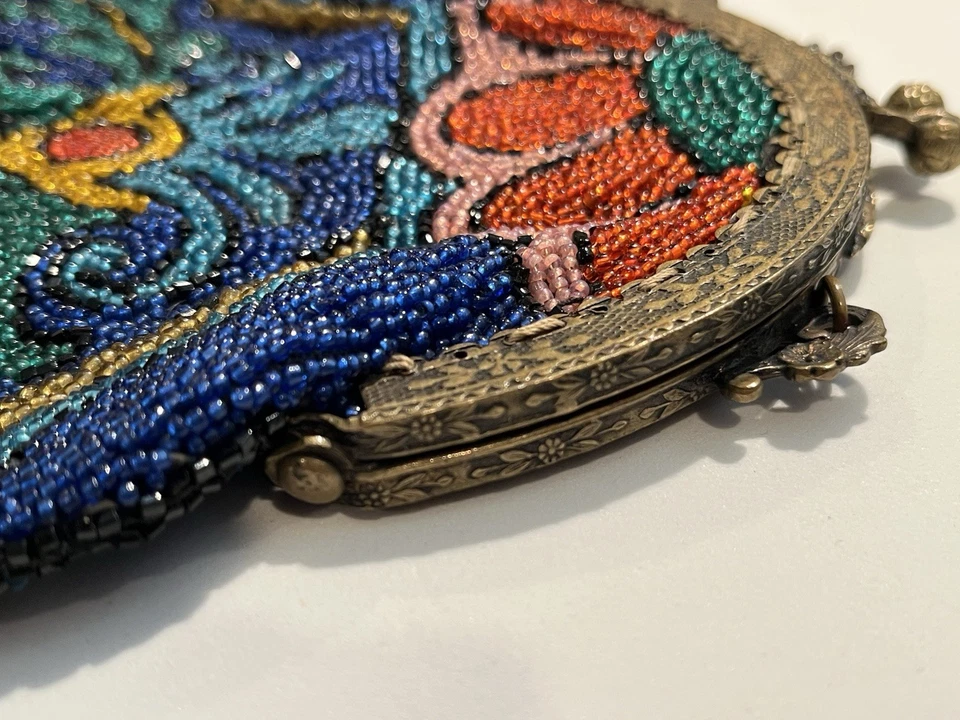 ANTIGUO BOLSO DE MANO MONEDERO ANTIGUO ART NOUVEAU COLORIDO MICRO CUENTAS Foto 2 de 4