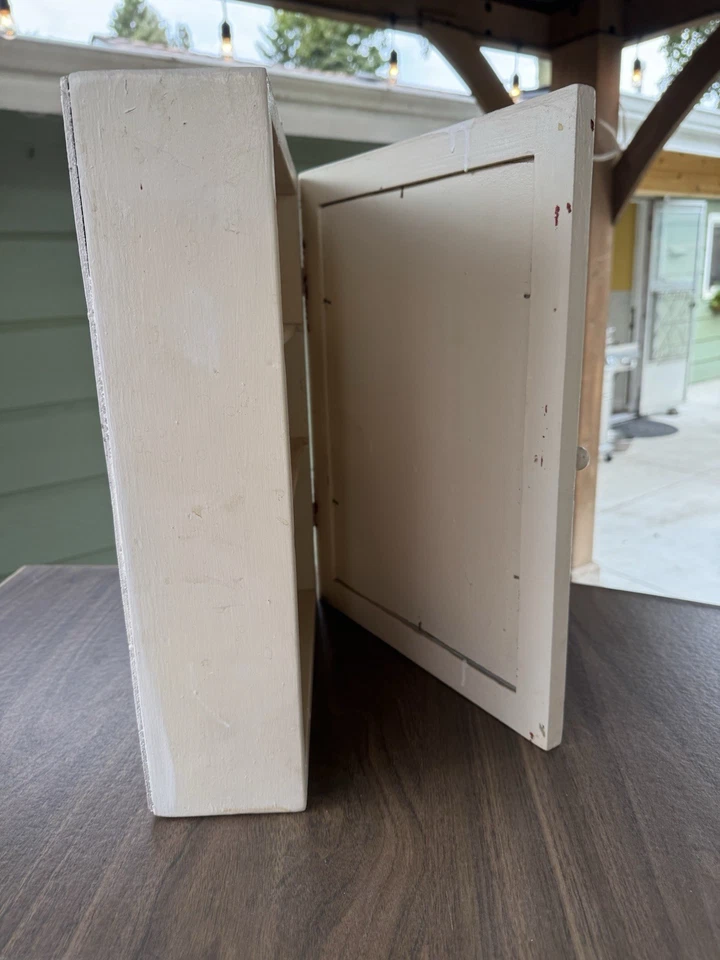 VTG Shabby 16x12 Wood Wall Mounted Medicine Cabinet Mirror Chic Old Cupboard - Image 3 of 4