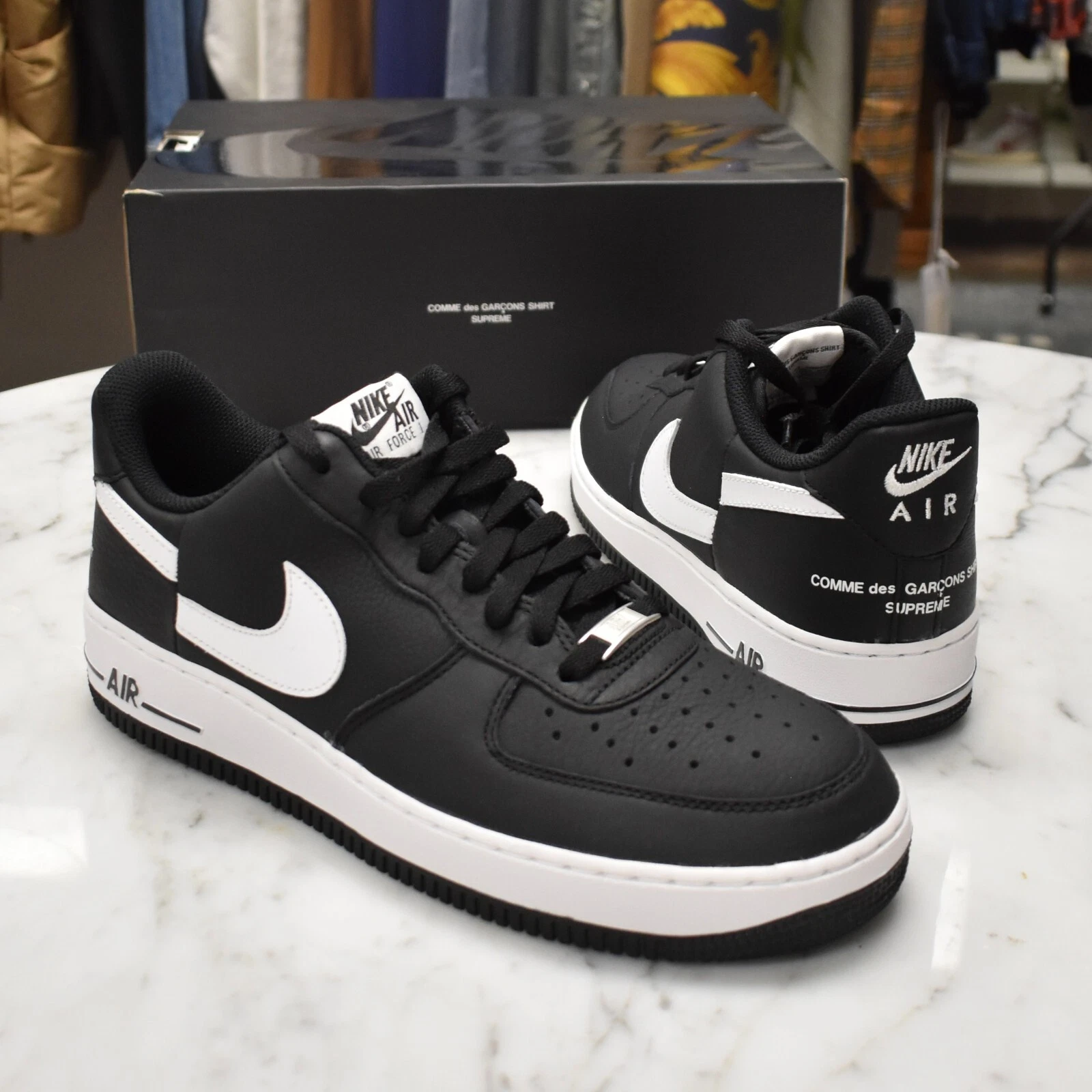 Neuf avec étiquette Comme des Garcons Supreme Nike Air Force 1 Low CDG homme 10 noir AUTHENTIQUE