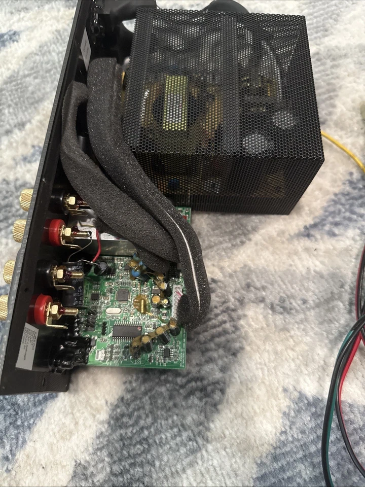 DEFINITIVE TECHNOLOGY BP9040 AMPLIFIER WITH CROSSOVER - Image 3 of 4