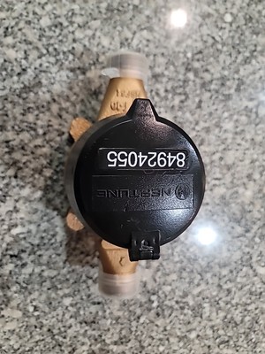 Neptune 5/8inch T-10 Brass Water Meter Direct Read Gallon