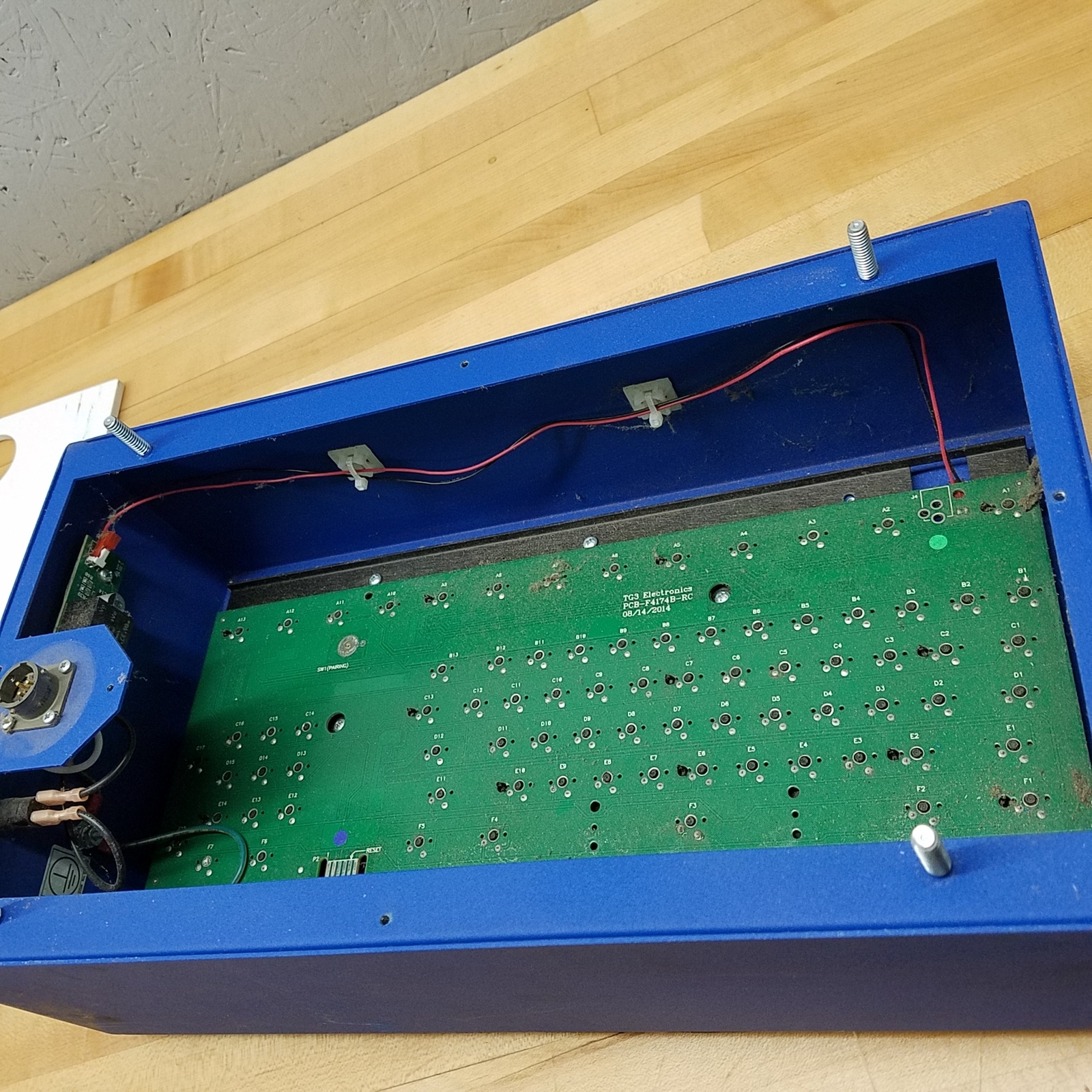 TG3 Electronics PCB-F4174B-RC Operator Panel Keyboard w/ Extras - USED - Picture 5 of 6