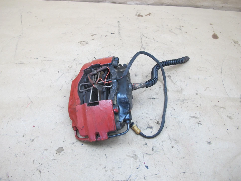 1987-1991 PORSCHE 928 S4 PINZA DE FRENO TRASERA IZQUIERDA Y DERECHA BREMBO CON JUEGO DE PASTILLAS Foto 2 de 4