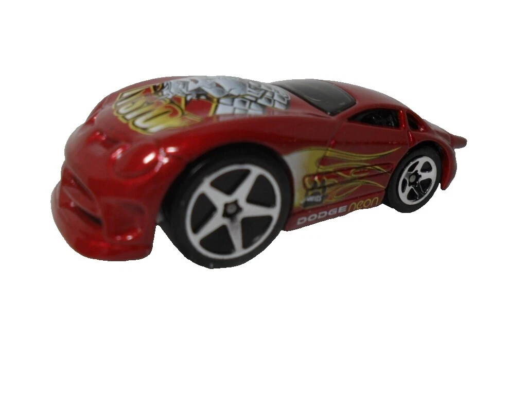 2005 год года, год выпуска автомобиля, современные литые машинки, грузовики и фургоны