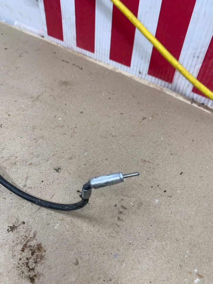 1973 1979 F100 F150 F250 F350 BRONCO ANTENA TUBO Y CABLEADO CABLES AM FM usado Foto 4 de 4