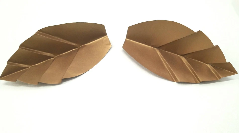 Decor In The Box 7 piece Handmade Paper Flower Set, Fully Assembled- Black/Grey - Изображение 4 из 4