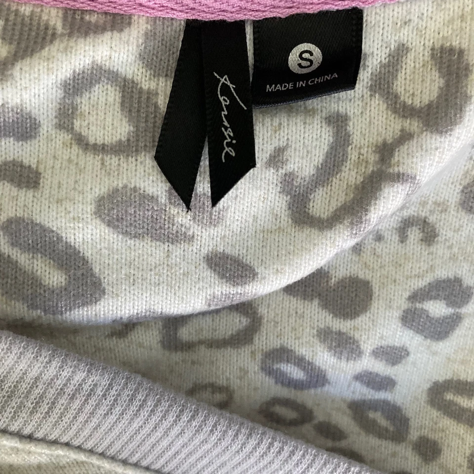 Camisa Kensie Mujer Pequeña Pullover Estampado Animal Blanco Gris Suave Foto 3 de 4